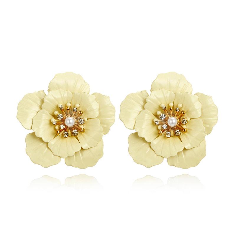 ピアス 花 フラワー 大きい パール ラインストーン ビジュー ビンテージ アクセサリー 大人 可愛い  クリスマス ガーリー パーティ大きめ |  | 01