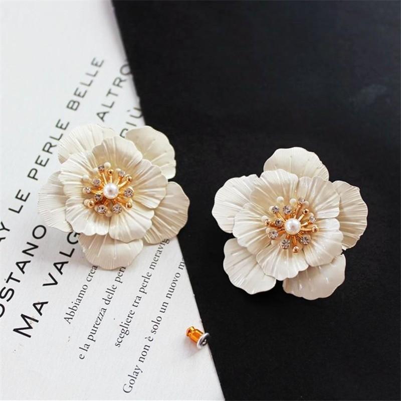 ピアス 花 フラワー 大きい パール ラインストーン ビジュー ビンテージ アクセサリー 大人 可愛い  クリスマス ガーリー パーティ大きめ |  | 02