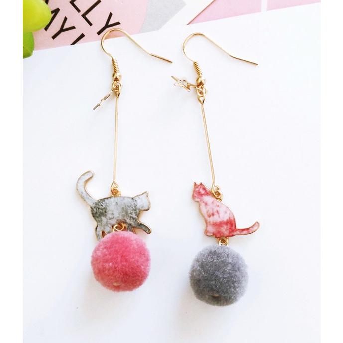 ピアス 猫 ポンポン ねこ ネコ レディース ウール ぽんぽん