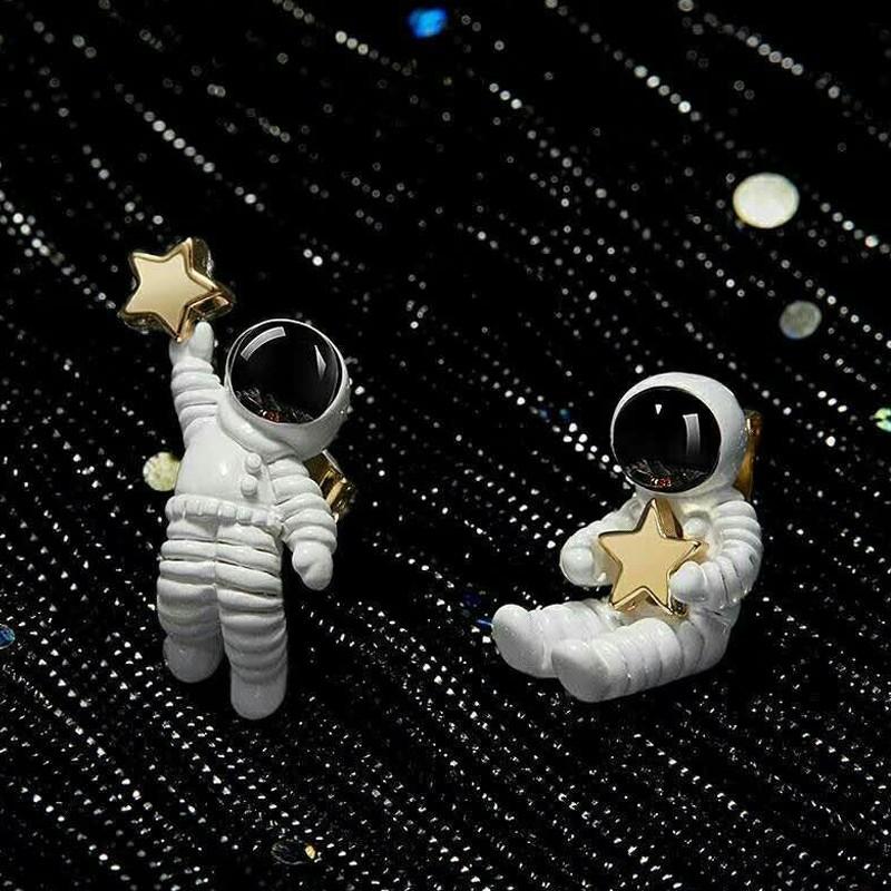 宇宙 ピアス 星 スター 宇宙飛行士 惑星 フィギュア レジン アポロ