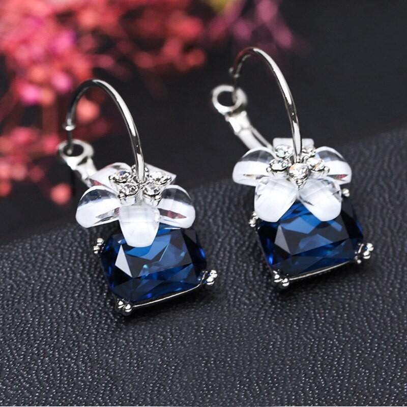 ピアス レディース 花 フラワー ブルー ブラック 青 黒 人気 トレンド