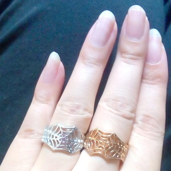 リング 指輪 スパイダー ウパイダーウェブ フープリング クモ 蜘蛛 昆虫 スチームパンク フリーサイズ アクセサリー ゴシック ロリータ パンク ハロウィン |  | 02