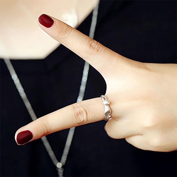 リング 指輪 ネコ 背伸び 猫 ねこ キャット ガーリー レディース ヴィンテージ ゆびわ フリーサイズ アクセサリー エレガント 高品質 ギフト プレゼント 人気 |  | 02