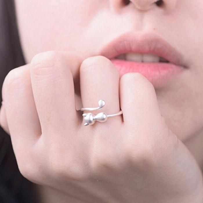 キャット リング 指輪 ゆびわ シンプル ネコ 猫 ガーリー シルバー925 ヴィンテージ フリーサイズ アクセサリー エレガント 高品質 可愛い silver925 ギフト |  | 02