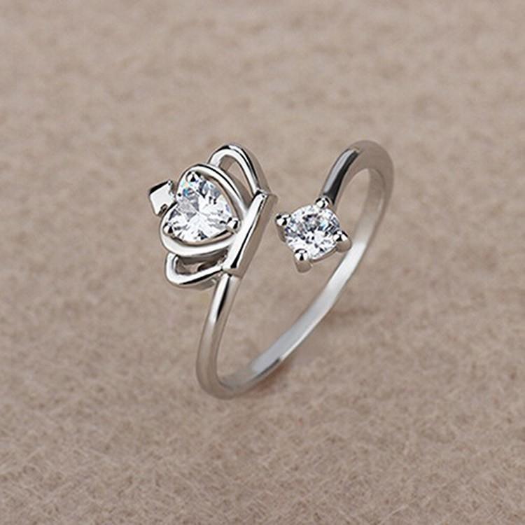 クラウンキュービックジルコニアリング シルバー925 CZ 指輪 ゆびわ フリーサイズ アクセサリー エレガント 高品質 人気 プレゼント レディース silver925 |  | 04