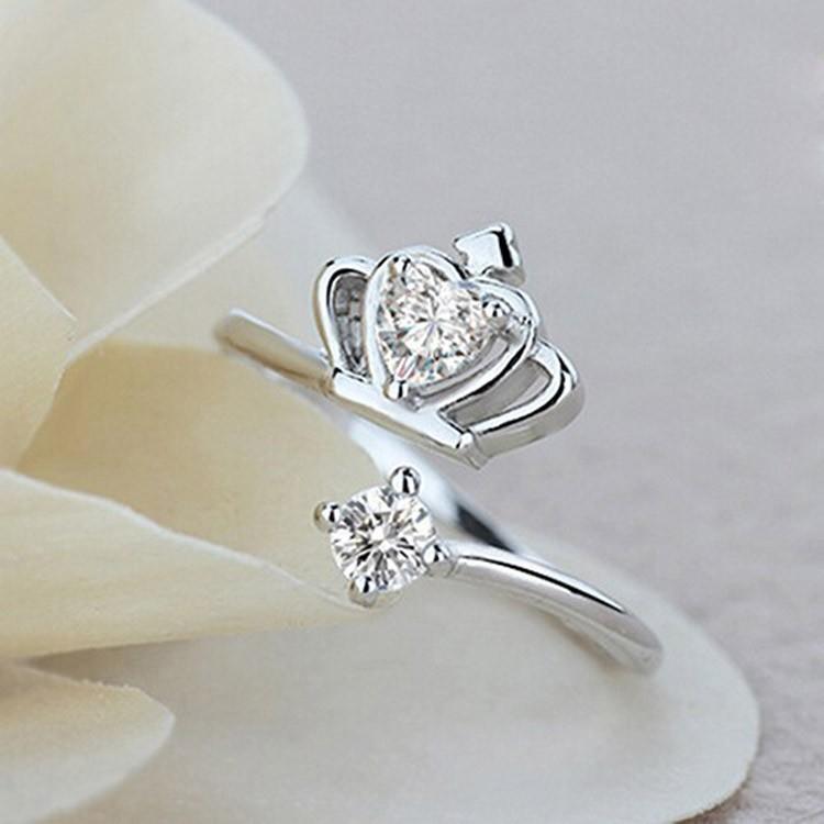 クラウンキュービックジルコニアリング シルバー925 CZ 指輪 ゆびわ フリーサイズ アクセサリー エレガント 高品質 人気 プレゼント レディース silver925 |  | 06