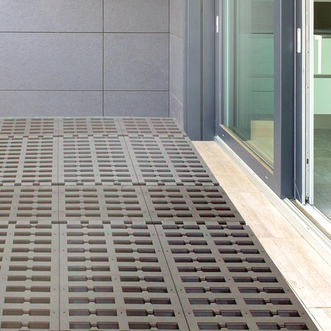 ガーデン パレット 12枚セット ブラウン すのこ ベランダすのこ スノコ テラス 組み合わせ 自由 シングル ジョイント式 プラスチック 軽量 水捌け 湿気 カビ N158 Set S3 ロイヤル通販 通販 Yahoo ショッピング