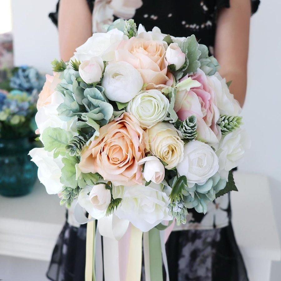 ブランドのギフト 婚礼 ウェディングブーケ ブーケ 花束 フラワー 造花 薔薇の花 ブライダル 花嫁介添人 飾り 記念日 結婚式 おしゃれ