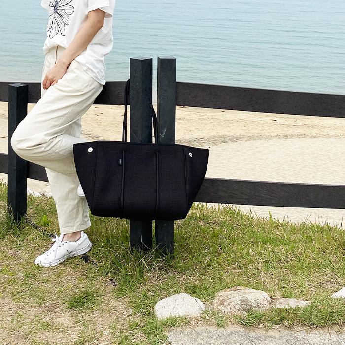 バッグ クラシカルレインボーハッピーバード トートバッグ マザーズバッグ 大きめ レディース ブラック ネオプレン 軽量 丸洗い 大容量 かばん ママ プレゼント アウトドア 旅行 ジム 通勤 肩掛け 軽い Vjbxhhw0nz Www Boulevardrestaurants Com