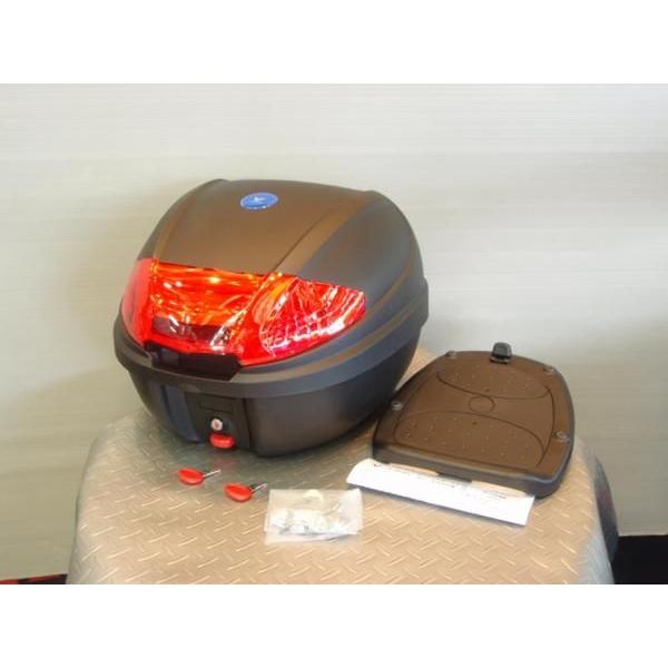 Y'S GEAR ワイズギア　リアボックスE300NY 30L ワイズギア ワイズギア製 GIVI リアボックス E300NY 未塗装