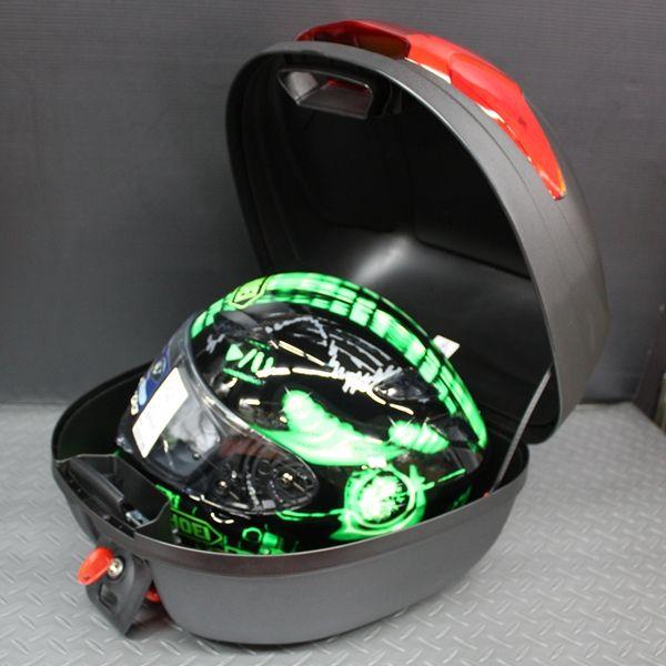 トリシティ125  ワイズギアボックス　値下げしました！ ワイズギア TRICITY/トリシティ125用 ヤマハ純正 リアボックス E300NY