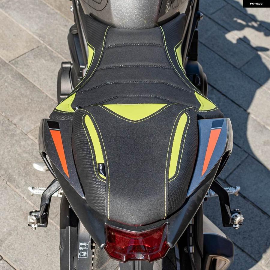 並行輸入品トライアンフ DAYTONA660 2024 2025年モデル フロントリア パッシデントシートカバー クッション ピリオン バイク アクセサリーの画像