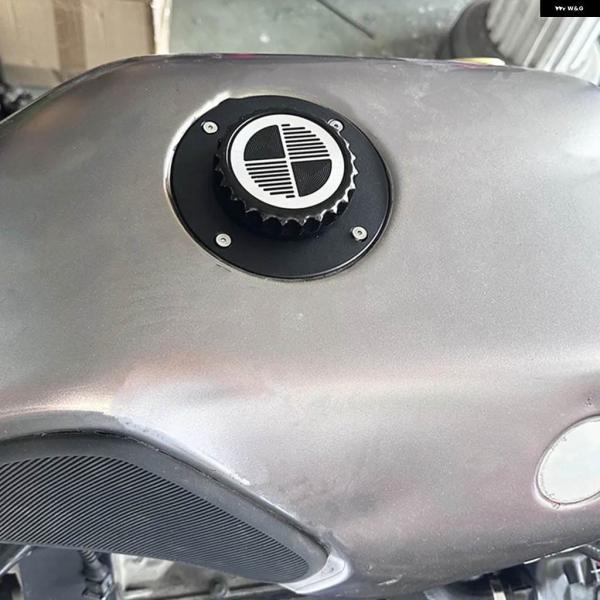 並行輸入品CAFE レーサーアクセサリー 燃料 タンクキャップ BMW K100 K1100 K100RS K75S K75RT K75C K1100RS K75 バイク ガソリン カバーの画像