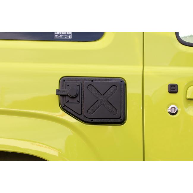 ケンスタイル フューエルリッドガーニッシュ ジムニーシエラ 型式 JB74W 年式 H30/7- ≪ チッピング柄仕上げ マットブラック塗装仕様 給油口カスタムカバー ≫ | KENSTYLE | 02