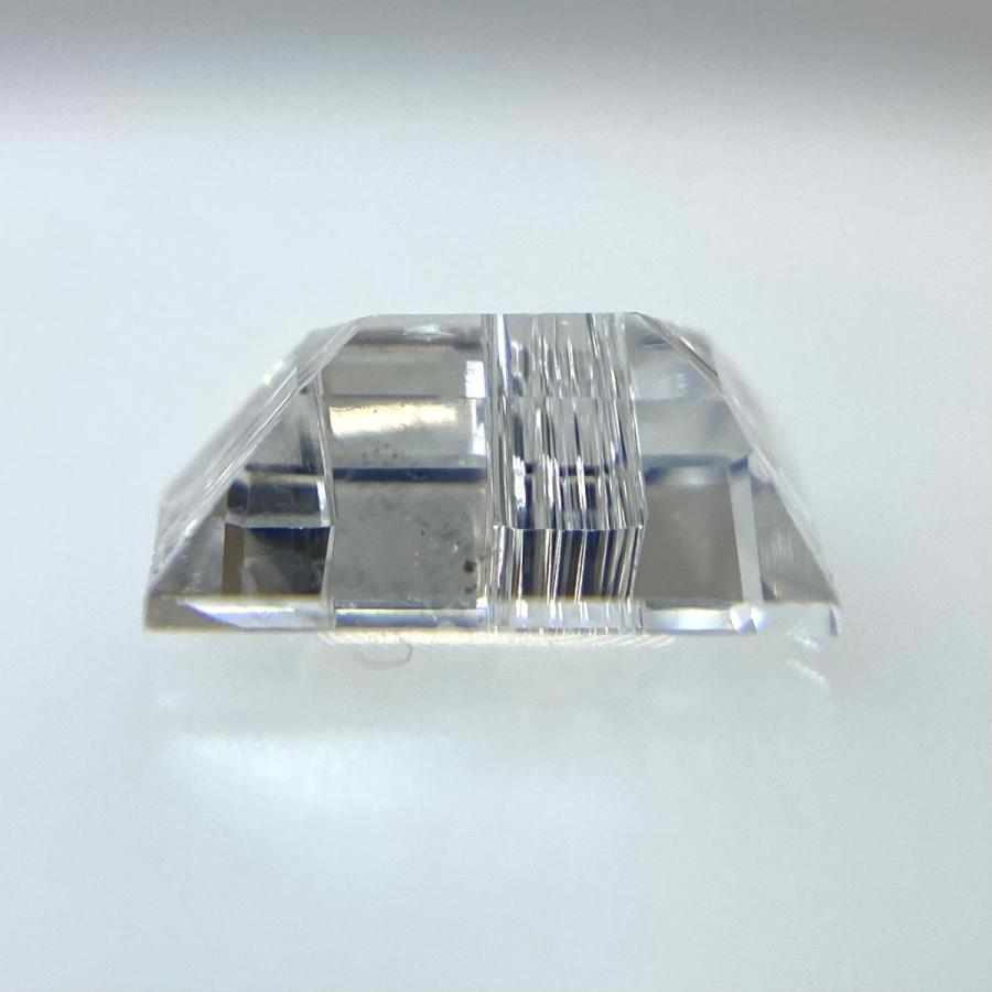 【値下げ中】 ダイヤモンド！アルファベットFの形！ Eカラー SI1/0.434ct/RT0439/CGL 【UO2484421459】(89600円)