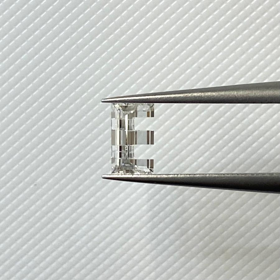 ダイヤモンド！アルファベットEの形！ Dカラー VS1/0.250ct/RT0451/CGL 