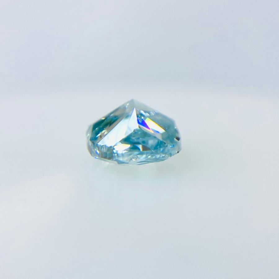 FANCY INTENSE GREEN BLUE 0.819ct PS/RT0684/CGL : rt0684 