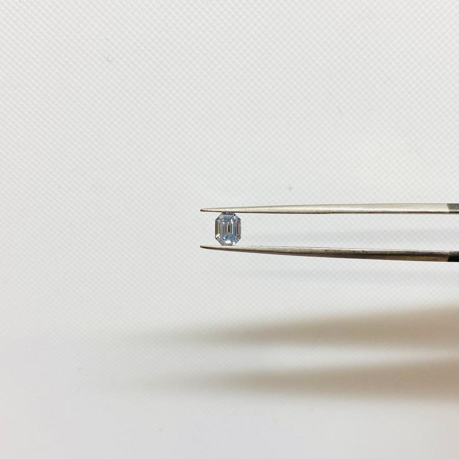 FANCY BLUE 0.270ct EM/RT3249/GIA/CGL |  | 03