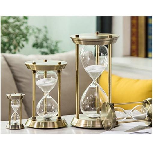 エレガントなデザイン　砂時計 アンティーク風　ブロンズ 砂時計 アンティーク風 30分計 メタル タイマー ブロンズ枠 ホワイト砂