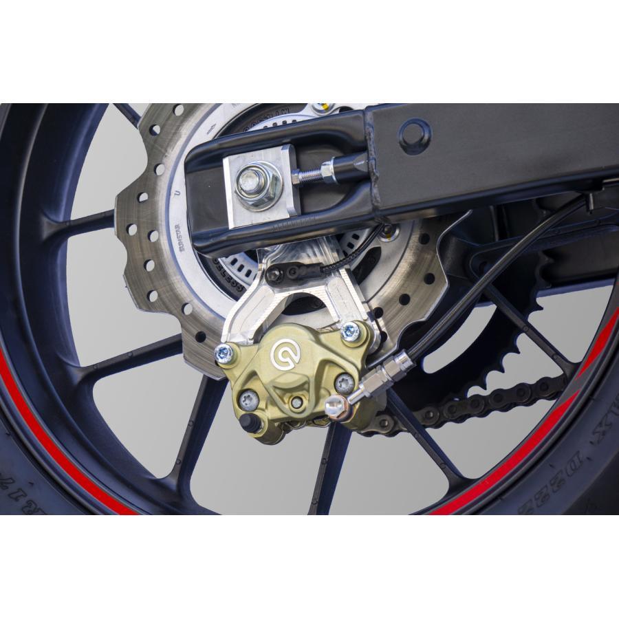 OVER RACING (オーバーレーシング) リアキャリパーサポート シルバー ブレンボ2P用 CBR400R オーヴァーレーシング_1