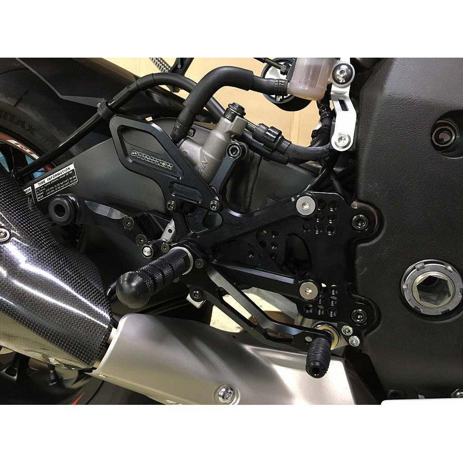 ストライカー スペシャルステップキット TYPE S\u0026R ブラック YZF-R1 YZF-R1M SS-AA2127B