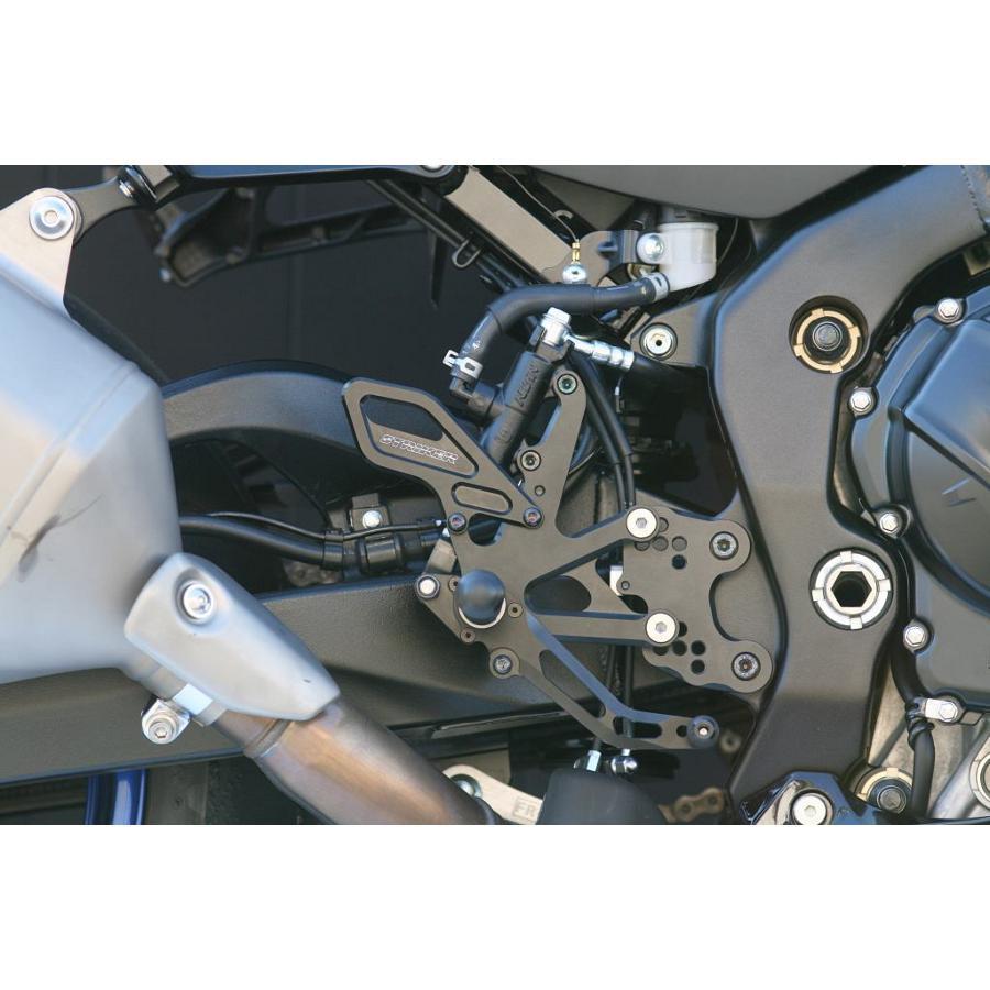 STRIKER (ストライカー) スペシャルステップキット 6POS ブラックハードアルマイト GSX-R1000/R ABS SS-AA2138Bの画像