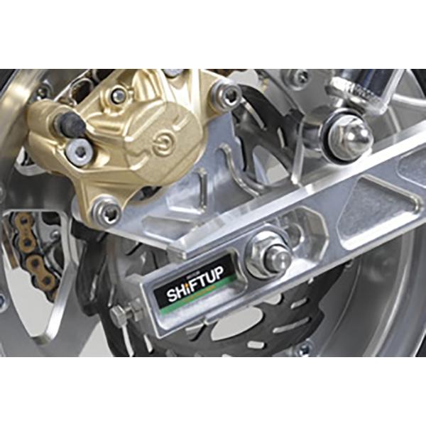 シフトアップ リアキャリパーサポート シルバー (brembo) モンキー