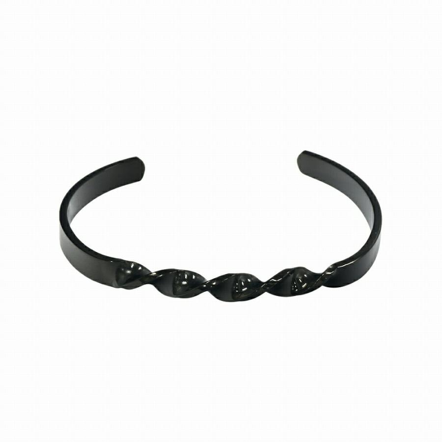 バングル サージカルステンレス 中央部分ツイストひねりデザインの 