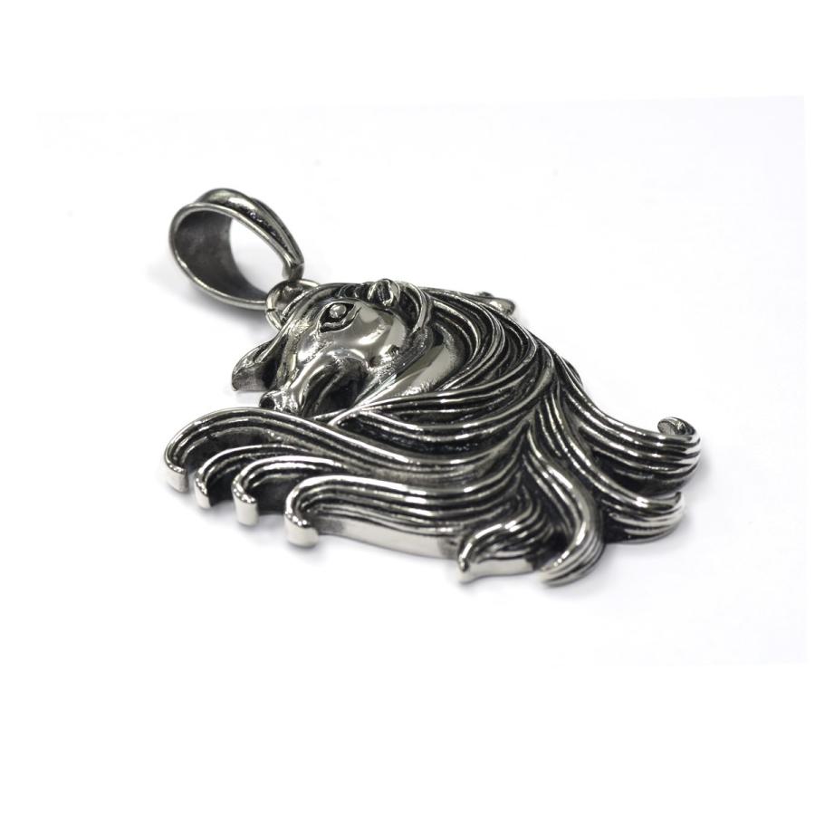 ￼ペガサスモチーフペンダントトップ　チャーム✖️スカーフ ペンダントトップ サージカルステンレス たてがみが優雅なウマモチーフ