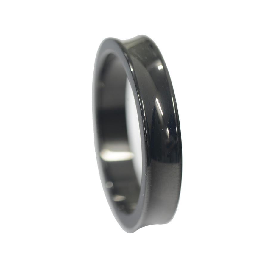 オリジナルデザインの黒い結晶リング 黒い結婚指輪 ブラックマリッジリング - アローデ（Aroode）結婚