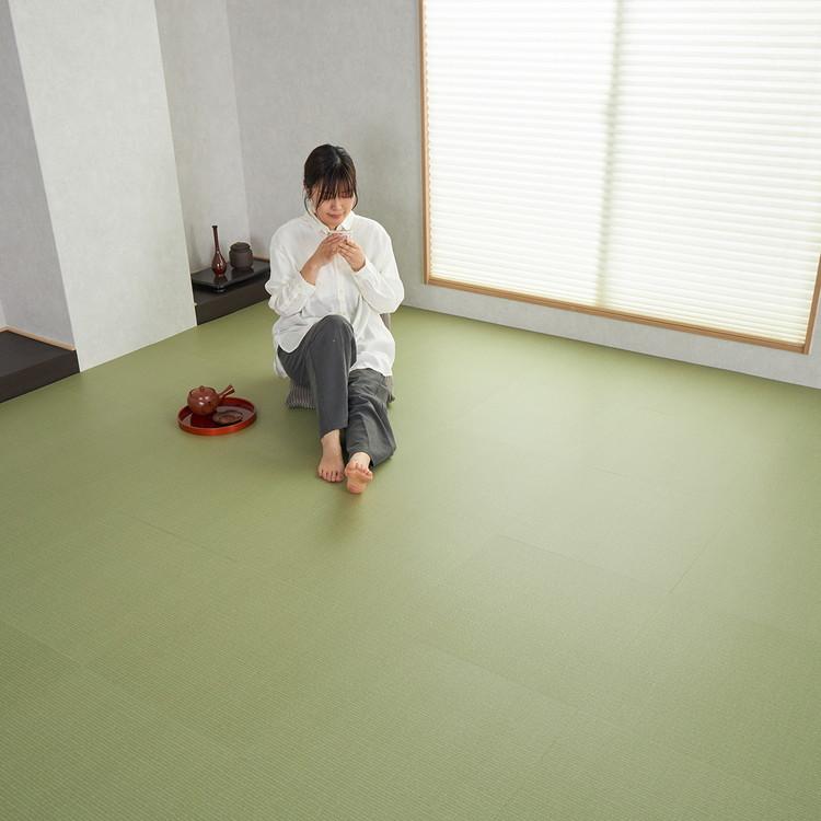 フロアタイル 置くだけ 賃貸 畳調 抗菌 撥水 6畳 DIY リフォーム 床材 床タイル 滑り止め 北欧 おしゃれ 吸着 敷くだけ / タタミタイルの画像