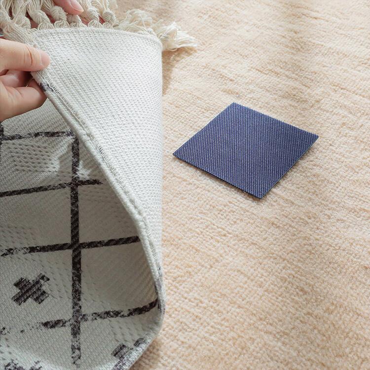 グラムスタイル 滑り止め シート 10×10cm 4枚セット パッド ずれ グラムスタイル 滑り止め シート 10×10cm 4枚セット パッド ずれ