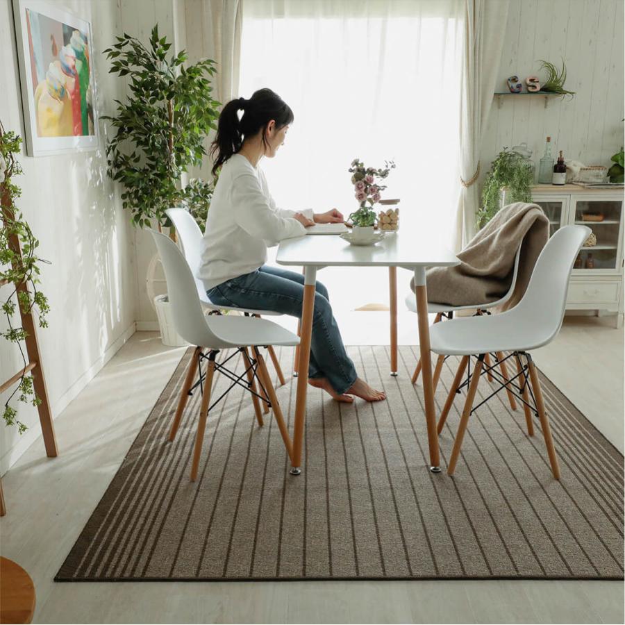 未使用訳あり　日本製　はっ水・防汚・防ダニ・抗菌・シンプルモダンダイニングラグ　220ｘ250cm キッチンマット付き　ブラウン 撥水・防汚加工付きの高機能ダイニングラグ | ニトリネット【公式