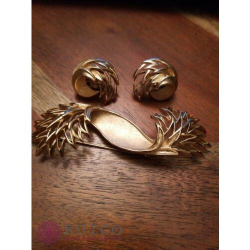 TRIFARI トリファリ イヤリング ピアス ゴールド アンティーク