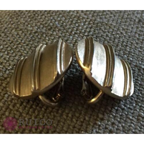 TRIFARI トリファリ イヤリング ピアス ゴールド アンティーク TRIFARI トリファリ イヤリング ピアス ビンテージ