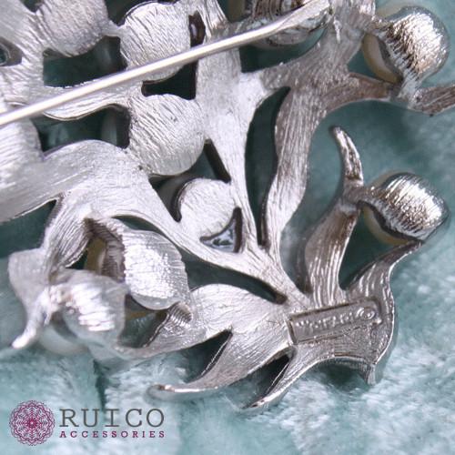 TRIFARI トリファリ ブローチ リーフ 葉 アンティーク TRIFARI トリファリ ブローチ ビンテージ