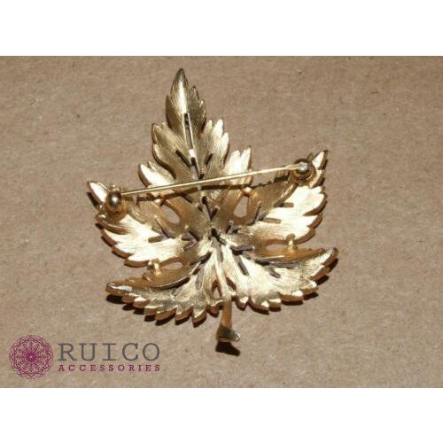 TRIFARI トリファリ ブローチ リーフ 葉 アンティーク TRIFARI トリファリ ブローチ ビンテージ