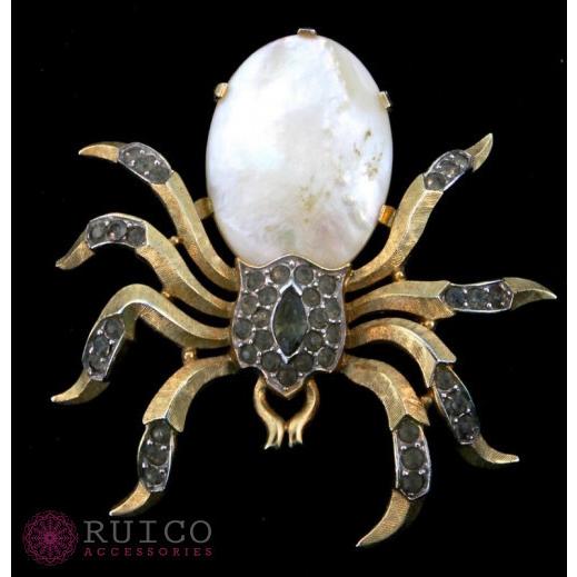 TRIFARI トリファリ ブローチ ラインストーン アンティーク TRIFARI トリファリ ブローチ ビンテージ