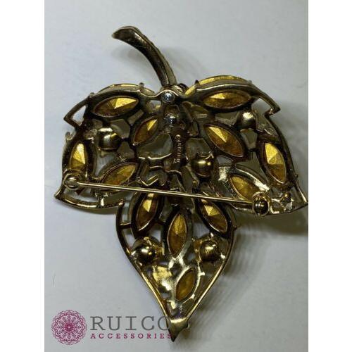 TRIFARI トリファリ ブローチ リーフ 葉 アンティーク TRIFARI トリファリ ブローチ ビンテージ