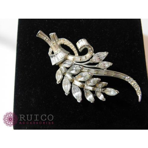 【公式】 TRIFARI トリファリ ブローチ ラインストーン アンティーク 【XUR7356021939】(26532円)