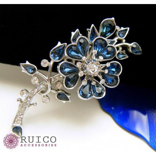 TRIFARI トリファリ ブローチ ラインストーン アンティーク