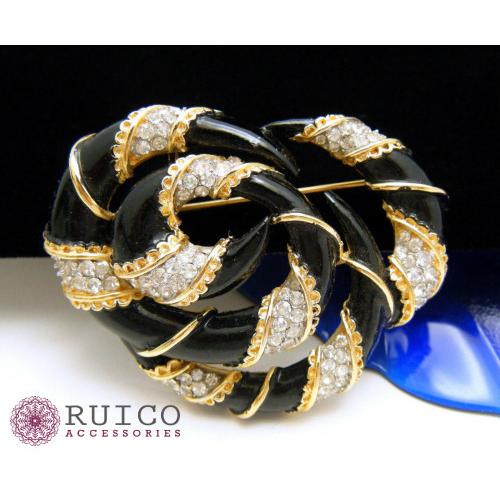 TRIFARI トリファリ ブローチ ラインストーン アンティーク TRIFARI トリファリ ブローチ ビンテージ