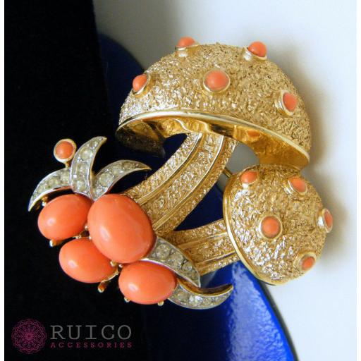 TRIFARI トリファリ ブローチ ラインストーン アンティーク TRIFARI トリファリ ブローチ ビンテージ