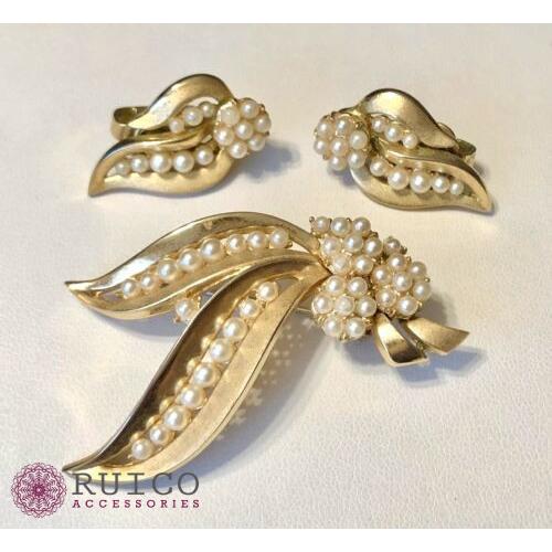 TRIFARI トリファリ イヤリング ピアス ゴールド アンティーク TRIFARI トリファリ イヤリング ピアス ビンテージ