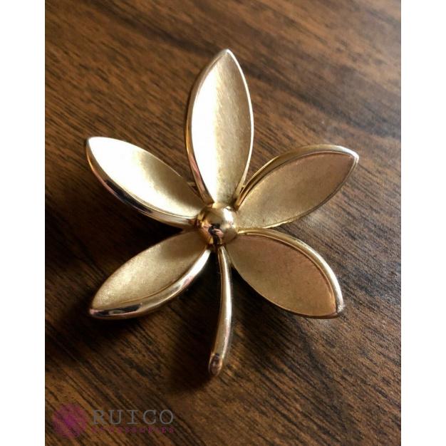 Trifari 腕時計 アクセサリー トリファリ ブローチ ブローチ フラワー 花 花 Enrpku Accessories ヤフー店 Ruico アンティーク