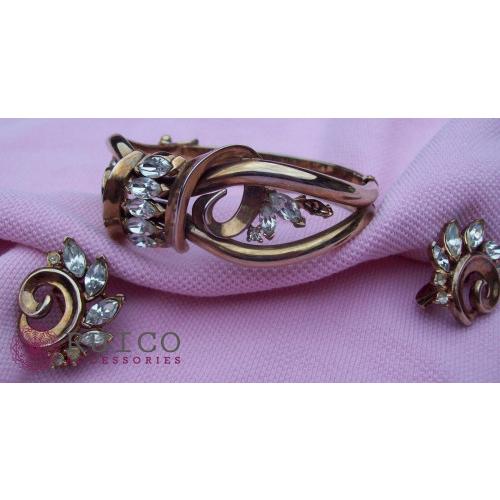 TRIFARI トリファリ イヤリング ピアス ゴールド アンティーク TRIFARI トリファリ イヤリング ピアス ビンテージ