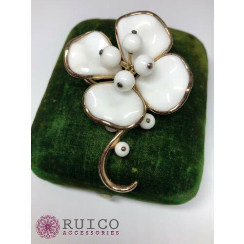 TRIFARI トリファリ ブローチ ホワイト 白 アンティーク