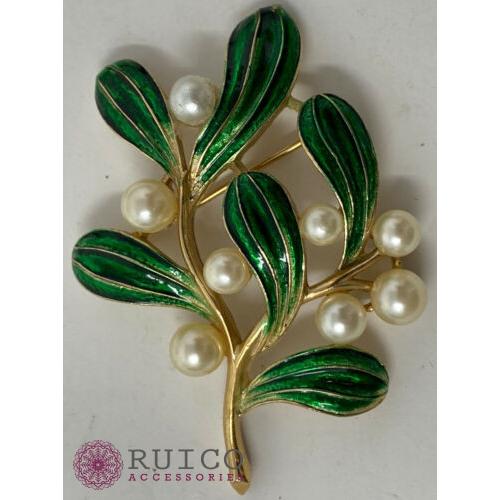 TRIFARI トリファリ ブローチ グリーン 緑 アンティーク TRIFARI トリファリ ブローチ ビンテージ