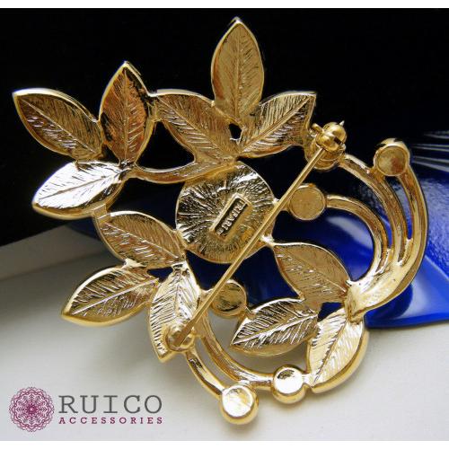 TRIFARI トリファリ ブローチ ホワイト 白 アンティーク TRIFARI トリファリ ブローチ ビンテージ