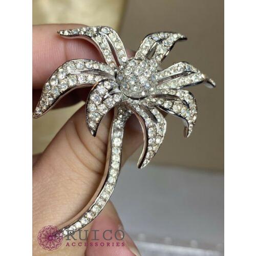 TRIFARI トリファリ ブローチ ラインストーン アンティーク